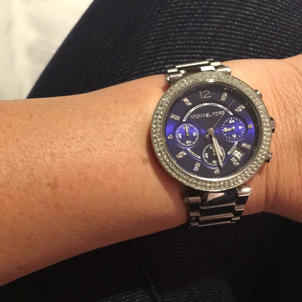 MK gorgeous blue & silver watch - Picture 2 of 7